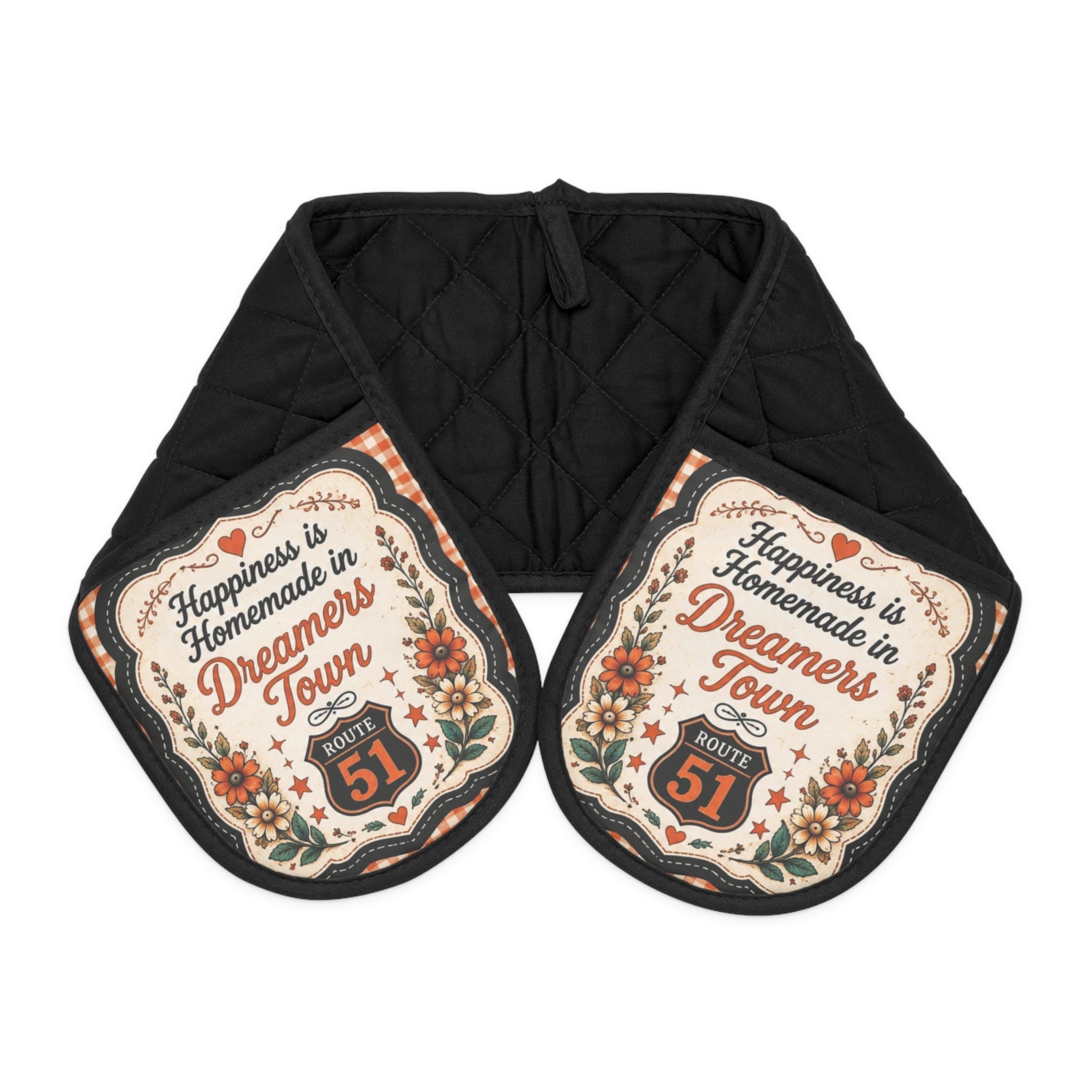 Dreamers Town Oven Mitts